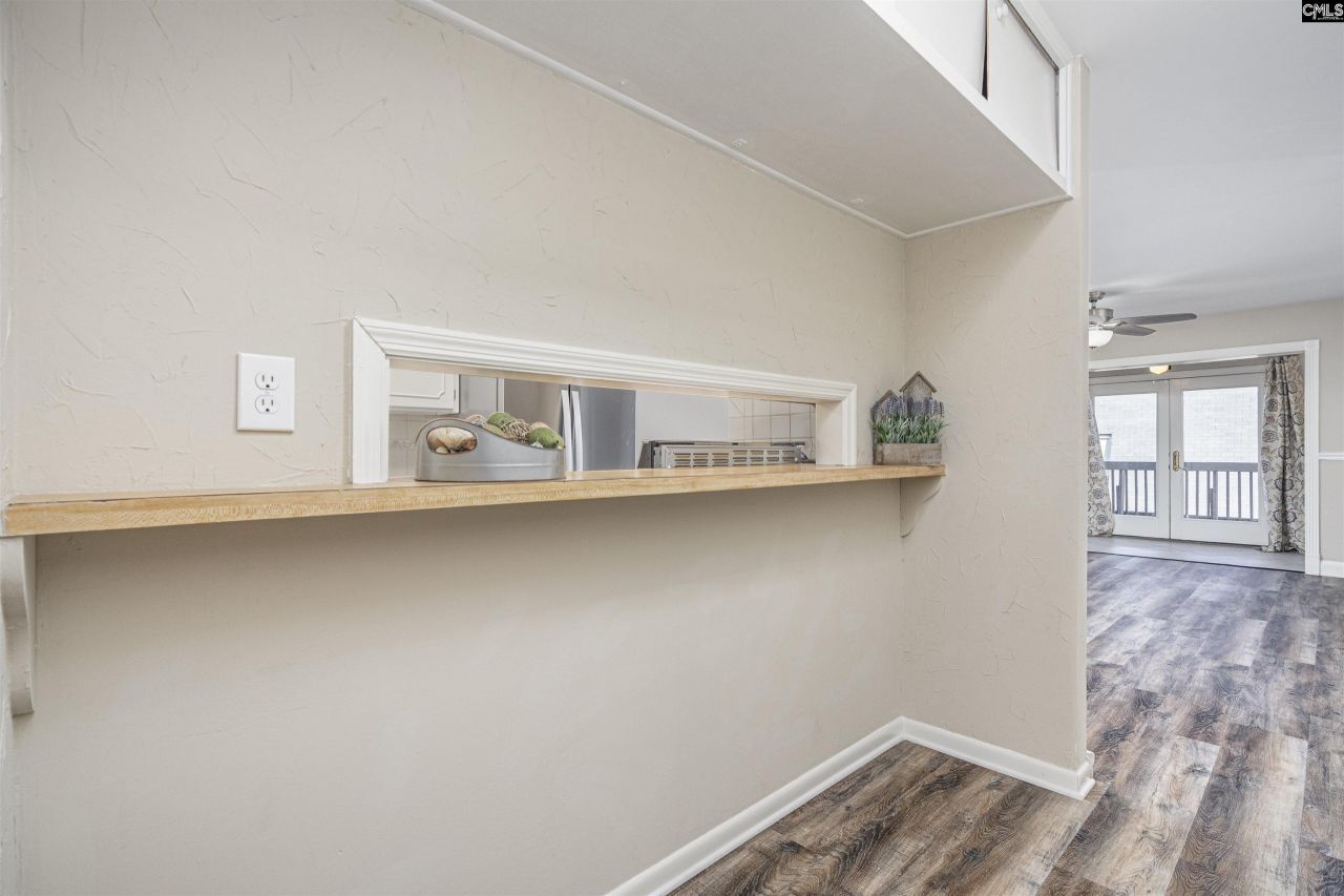 301 Harbor Heights Drive Photo 9