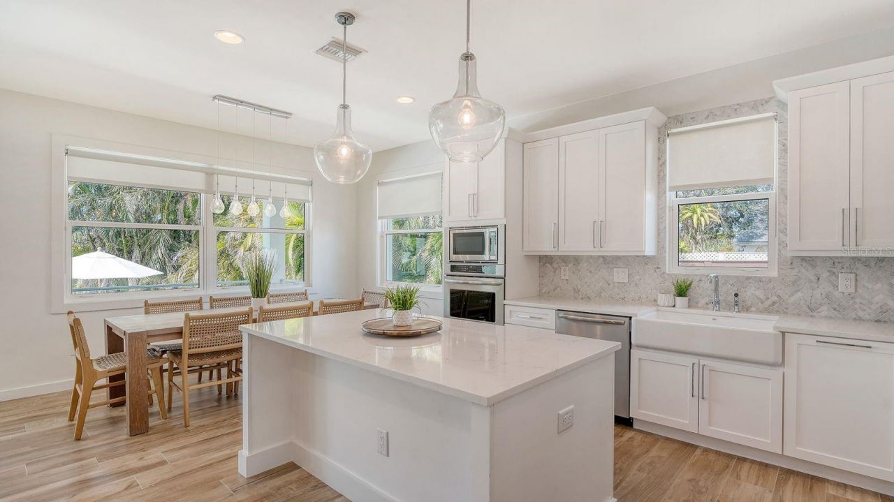 6136 Hollywood Boulevard, Sarasota, FL 34231 Photo