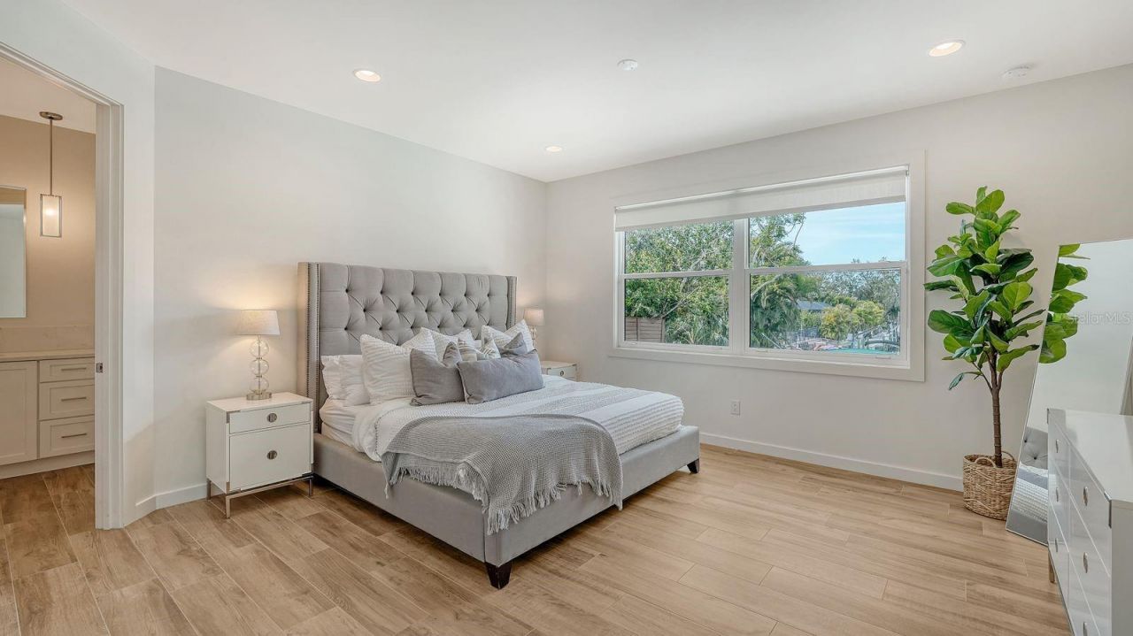 6136 Hollywood Boulevard, Sarasota, FL 34231 Photo