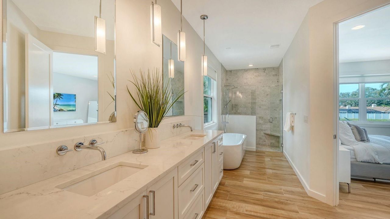 6136 Hollywood Boulevard, Sarasota, FL 34231 Photo