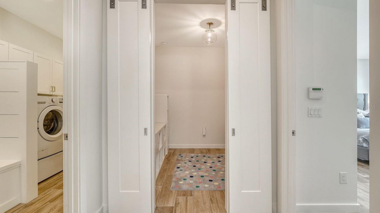 6136 Hollywood Boulevard, Sarasota, FL 34231 Photo