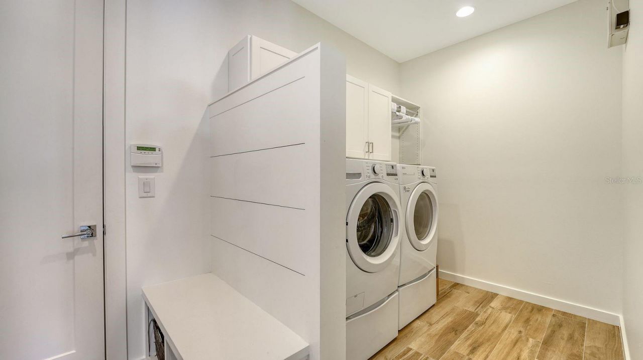 6136 Hollywood Boulevard, Sarasota, FL 34231 Photo