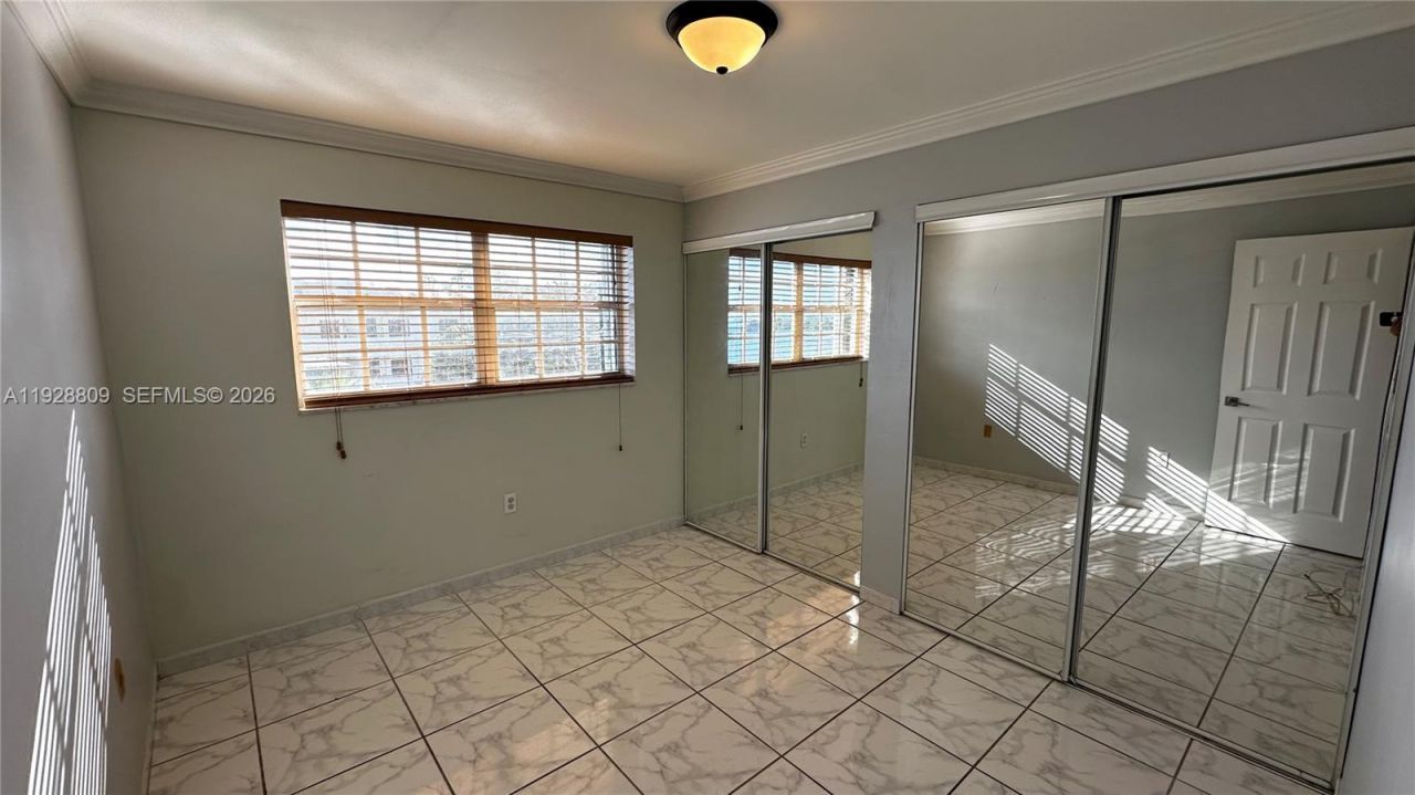 7825 NE Bayshore Ct, Unit 504, Miami, FL 33138 Photo