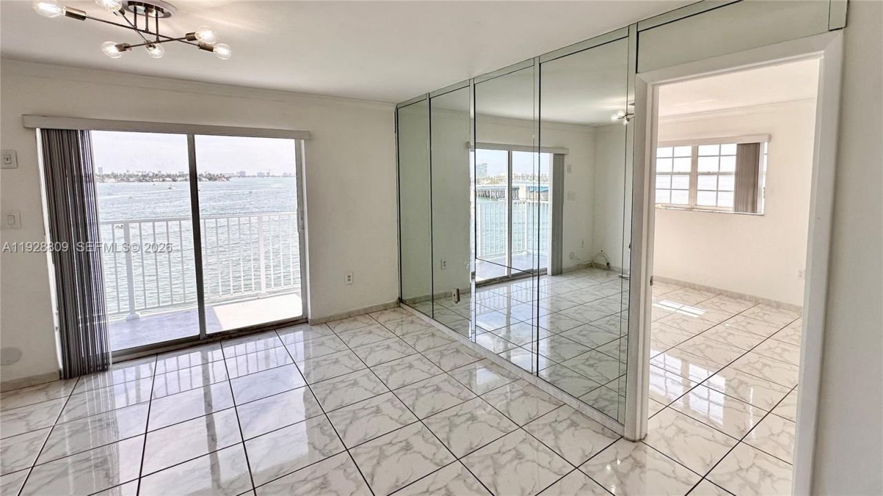 7825 NE Bayshore Ct, Unit 504, Miami, FL 33138 Photo
