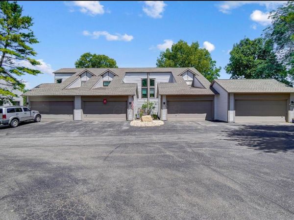 2721 Woodland Trail Drive, Columbus, OH 43231