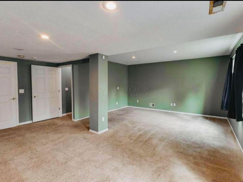 2721 Woodland Trail Drive, Columbus, OH 43231 Photo 12