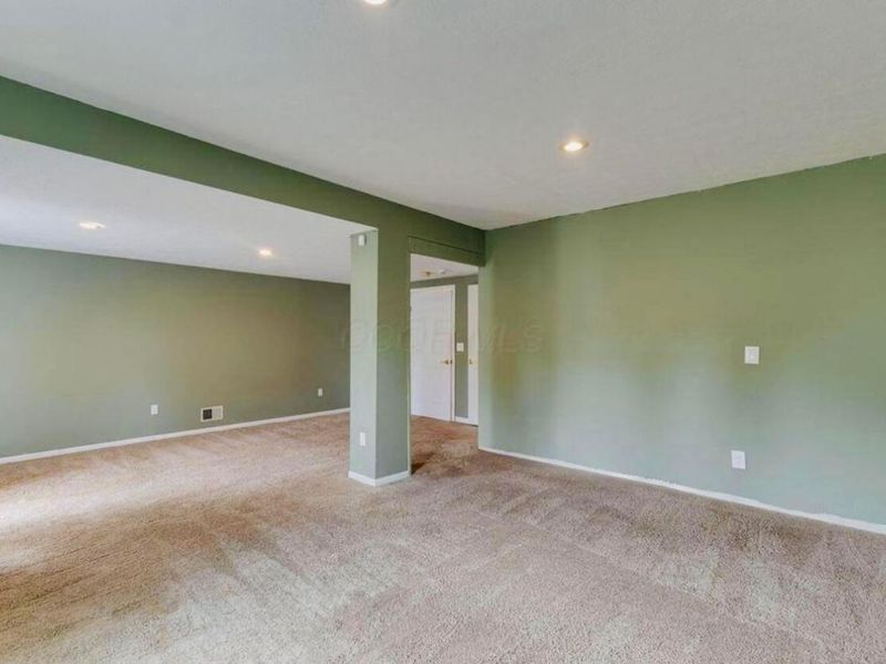 2721 Woodland Trail Drive, Columbus, OH 43231 Photo 13