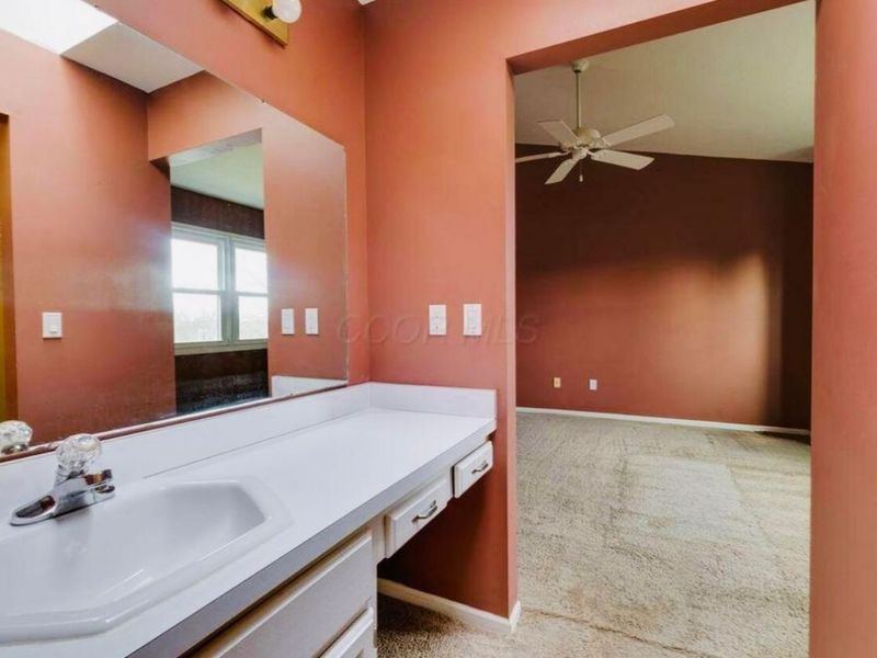 2721 Woodland Trail Drive, Columbus, OH 43231 Photo 16