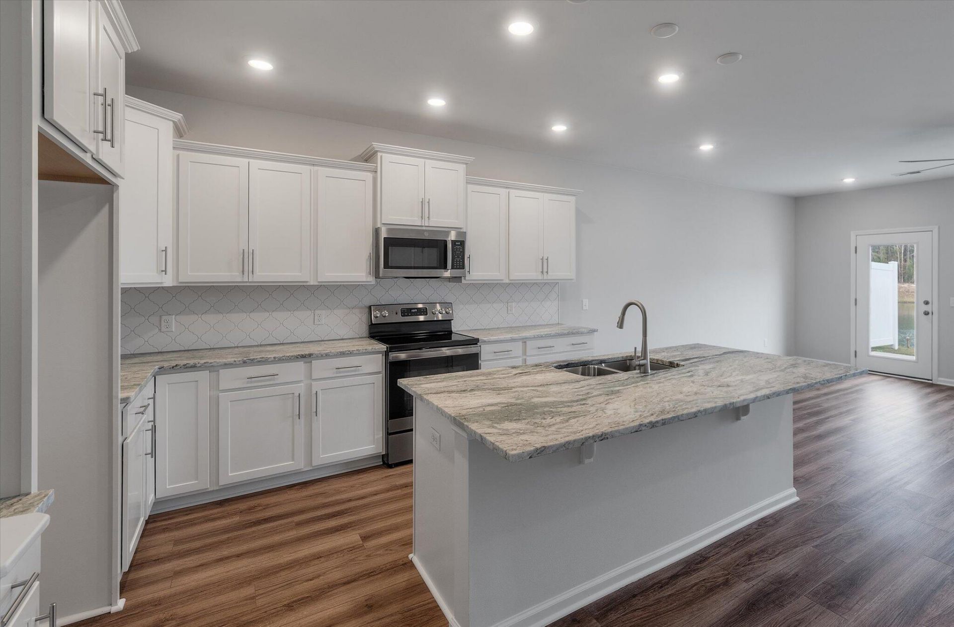 398 Painted Lady Lane Photo 10