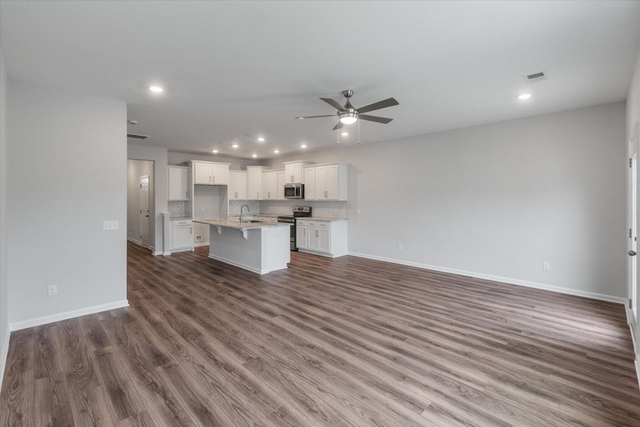 398 Painted Lady Lane Photo 18