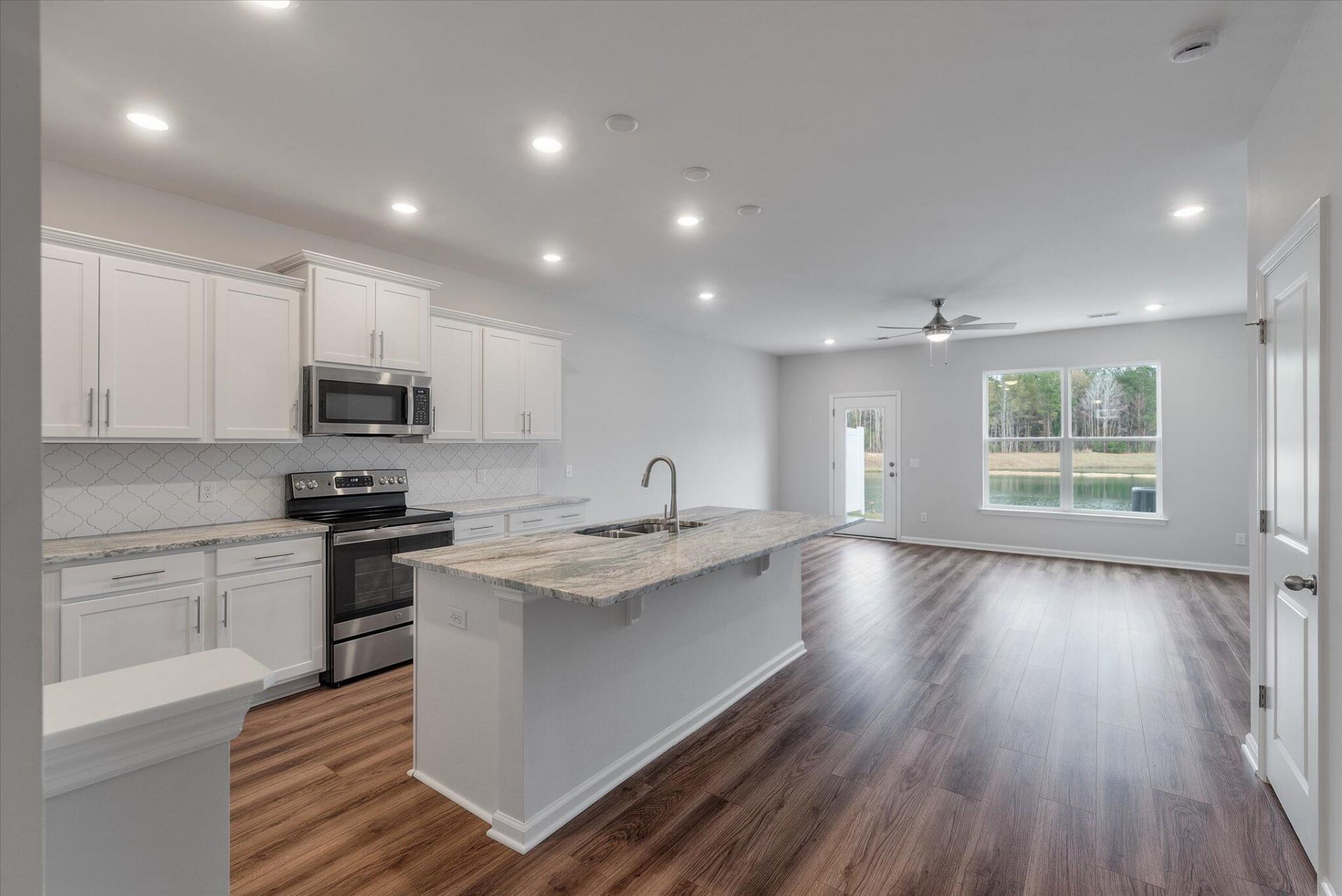 398 Painted Lady Lane Photo 8