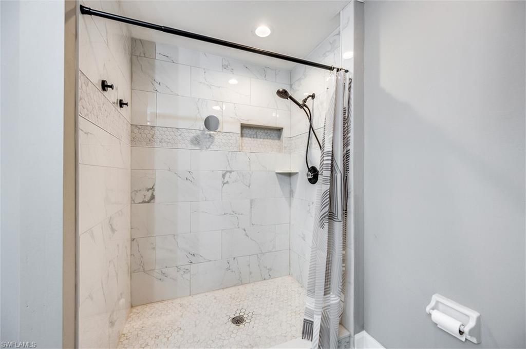 28080 Cavendish Ct, Unit 2006, Bonita Springs, FL 34135 Photo