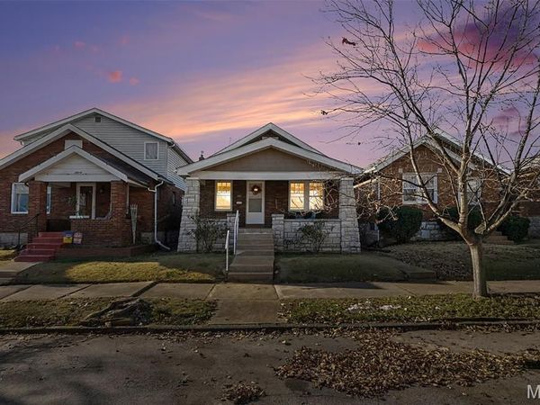 3808 Burgen Avenue, St Louis, MO 63116