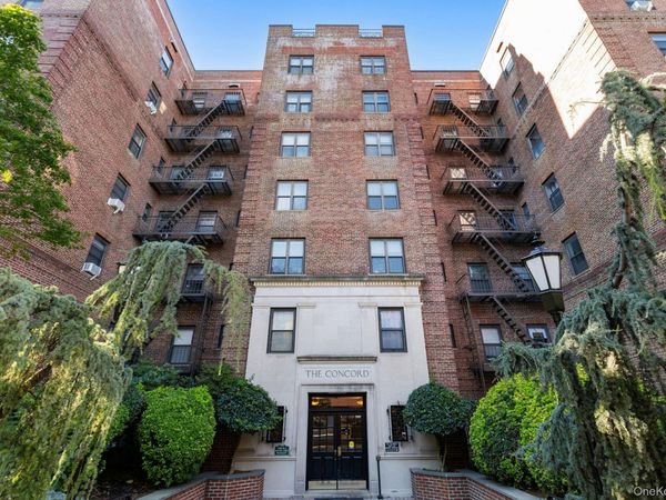 25-40 31st Avenue, Unit 6E, Astoria, NY 11106