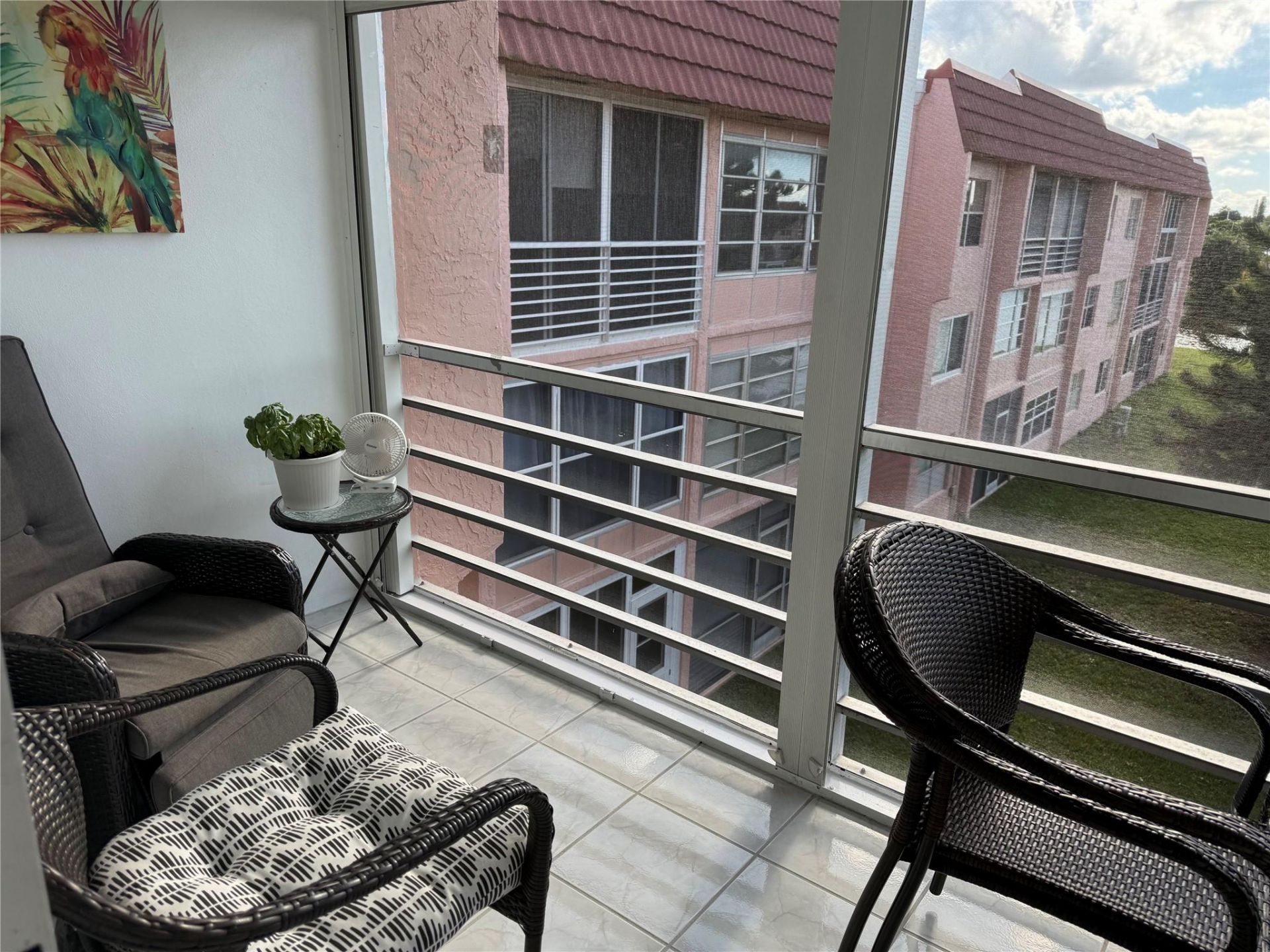 9400 Sunrise Lakes Blvd, Unit 307, Sunrise, FL 33322 Photo