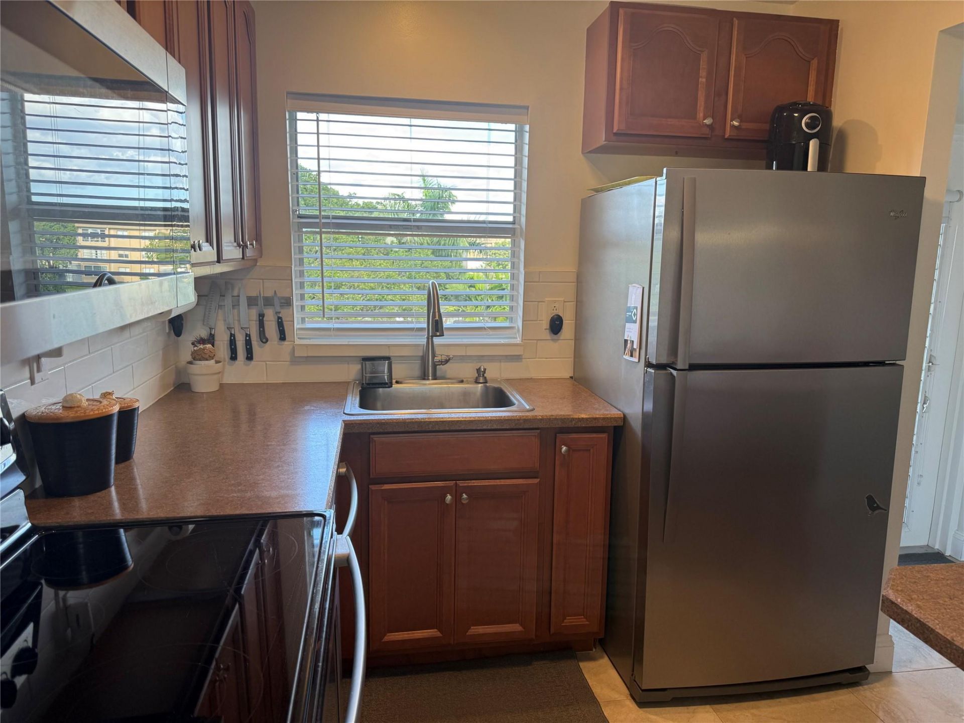 9400 Sunrise Lakes Blvd, Unit 307, Sunrise, FL 33322 Photo