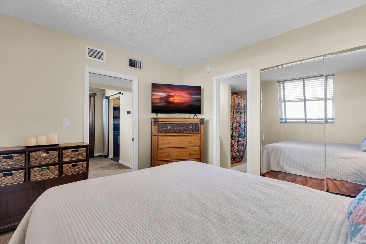 88540 Overseas Highway, Unit 304, Islamorada, FL 33070 Photo