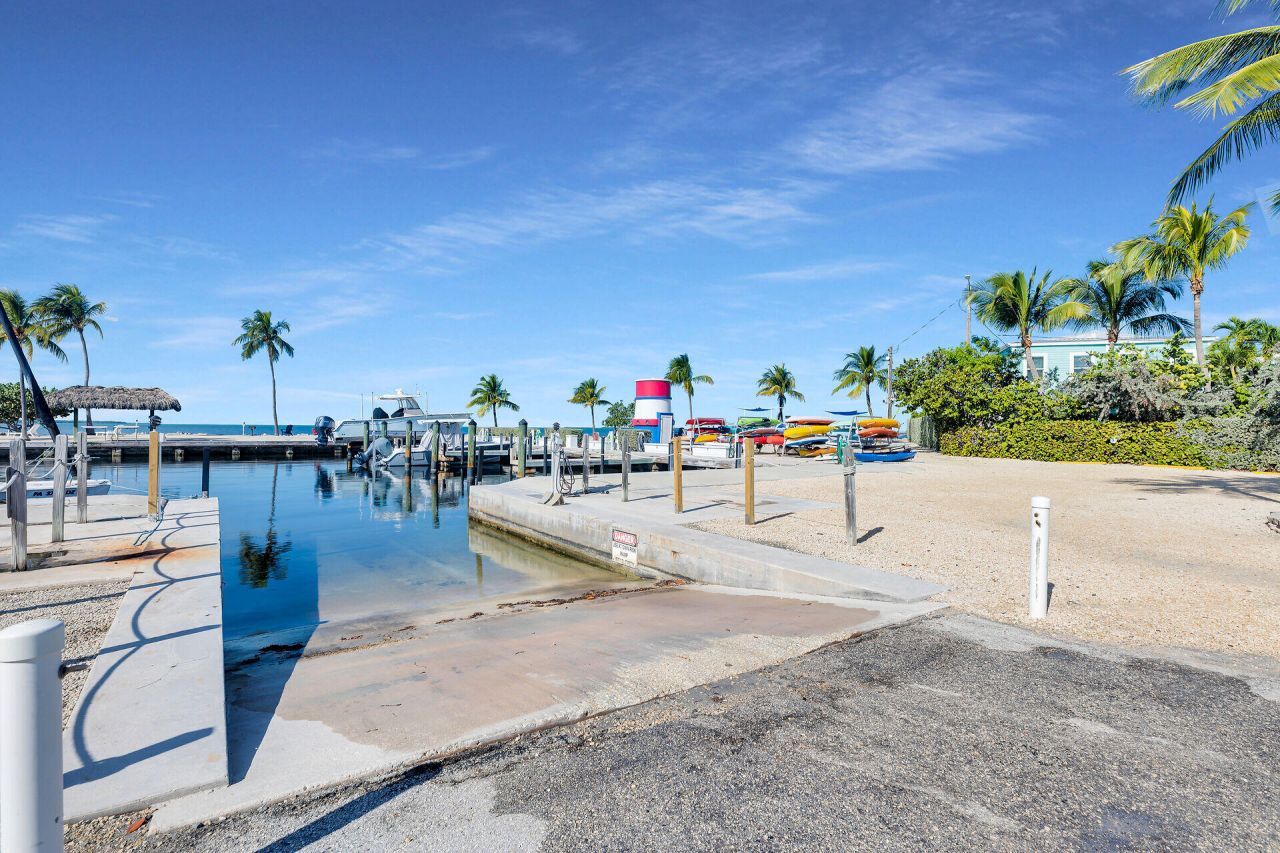88540 Overseas Highway, Unit 304, Islamorada, FL 33070 Photo