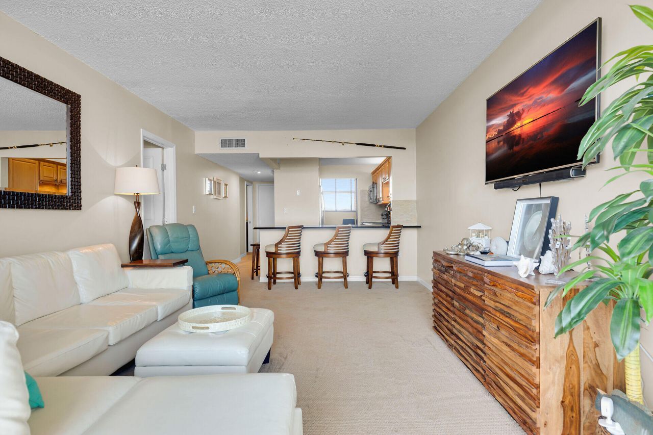 88540 Overseas Highway, Unit 304, Islamorada, FL 33070 Photo