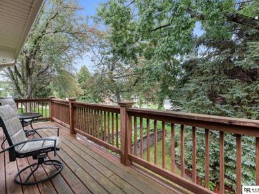 759 N 130th Plaza, Omaha, NE 68154