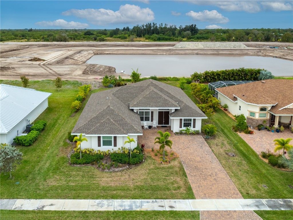 718 Yearling Trail, Sebastian, FL 32958 Photo