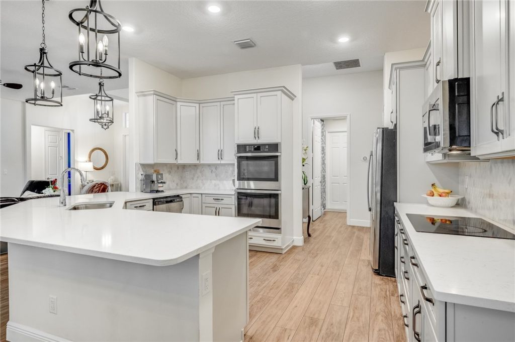 718 Yearling Trail, Sebastian, FL 32958 Photo