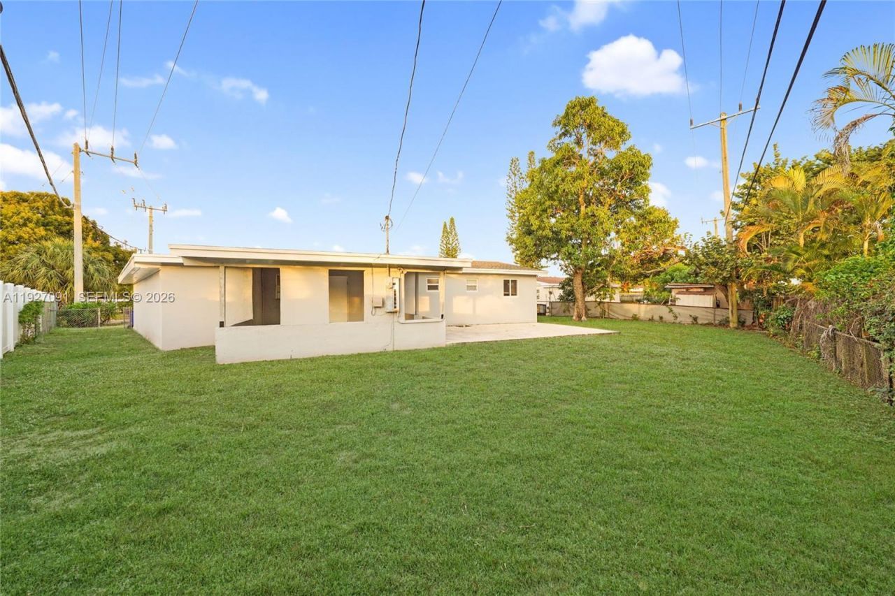 3680 SW 16th St, Fort Lauderdale, FL 33312 Photo