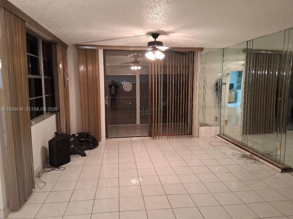 1100 St Charles Pl, Unit 719, Pembroke Pines, FL 33026 Photo