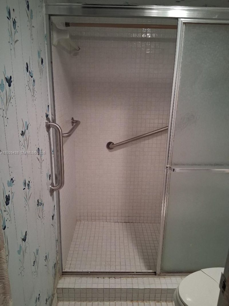 1100 St Charles Pl, Unit 719, Pembroke Pines, FL 33026 Photo