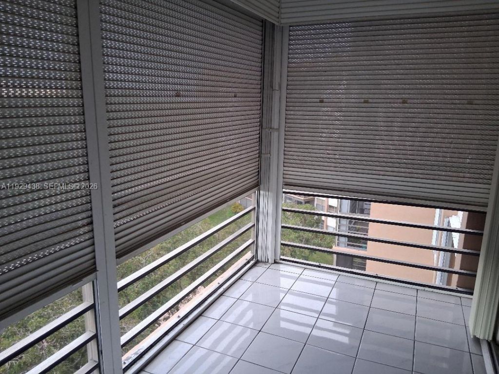 1100 St Charles Pl, Unit 719, Pembroke Pines, FL 33026 Photo