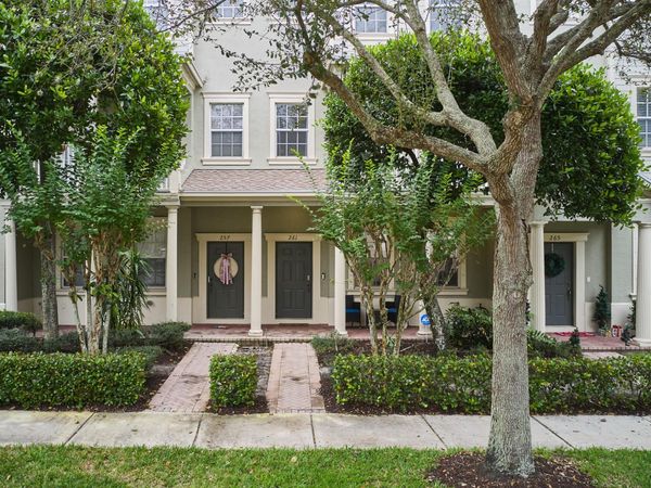 261 E Bay Cedar Circle, Jupiter, FL 33458