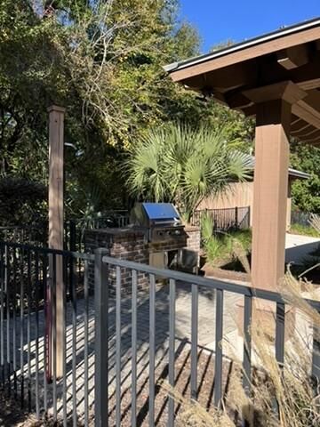 214 Clouter Creek Drive Photo 36