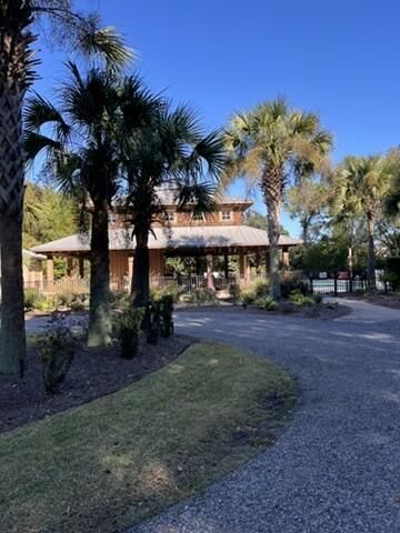 214 Clouter Creek Drive Photo 39