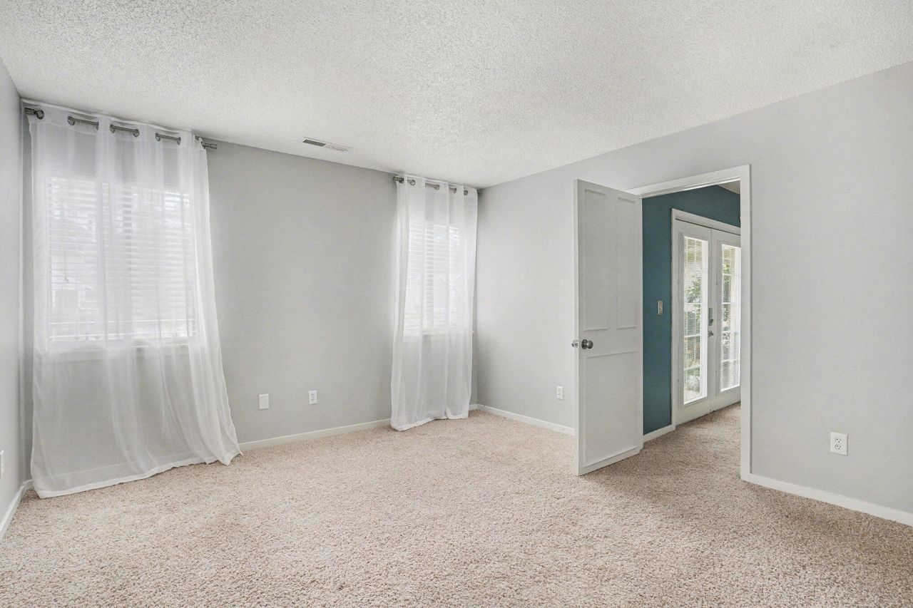 1131 Daffodil Lane Photo 17