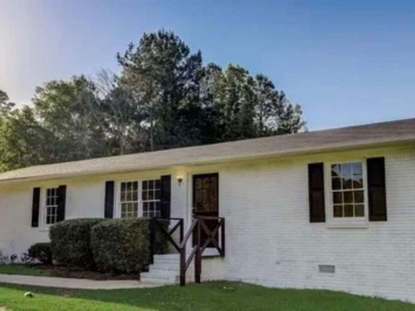 1445 E Mcintosh Road, Griffin, GA 30223