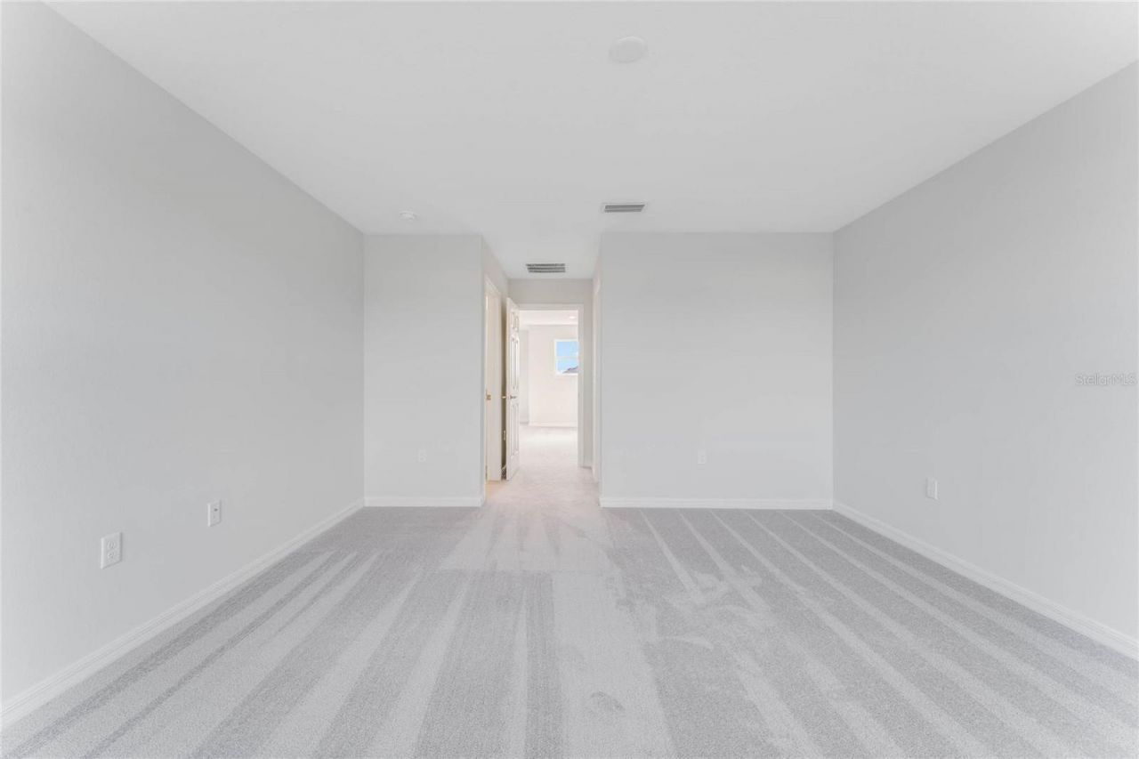 12891 Trovita Drive, Grand Island, FL 32735 Photo