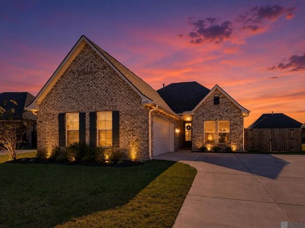 41179 Marsh Ln, Gonzales, LA 70737