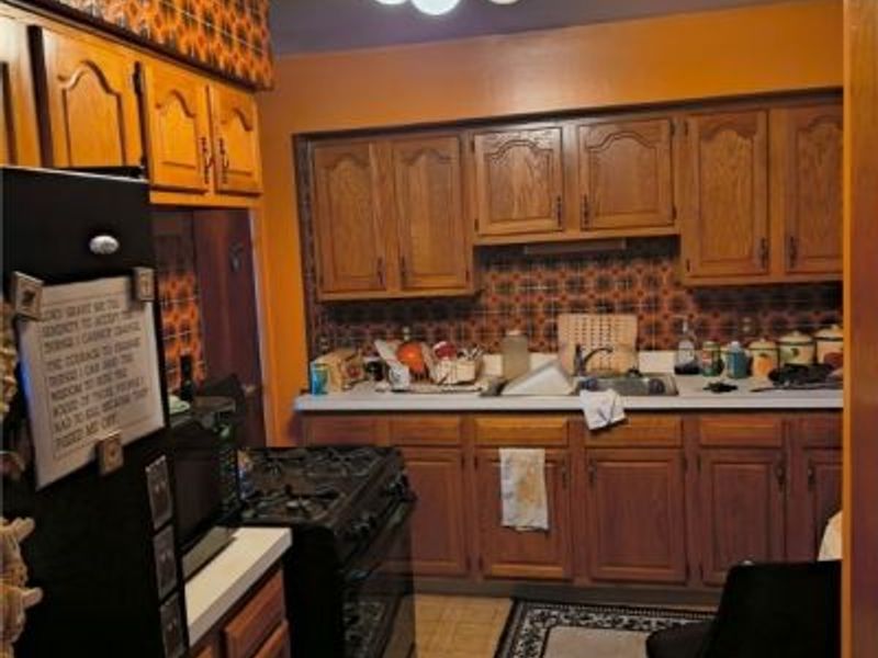 18743 Garden Boulevard, Cleveland, OH 44128 Photo 11