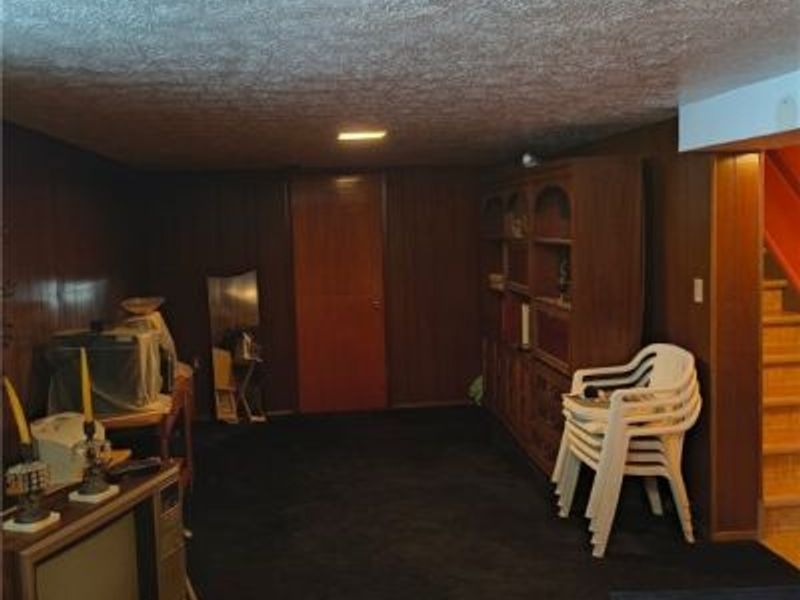 18743 Garden Boulevard, Cleveland, OH 44128 Photo 19