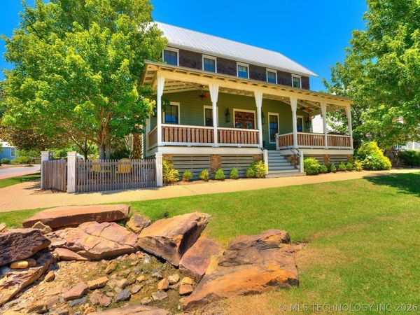 31 Boulevard, Carlton Landing, OK 74432