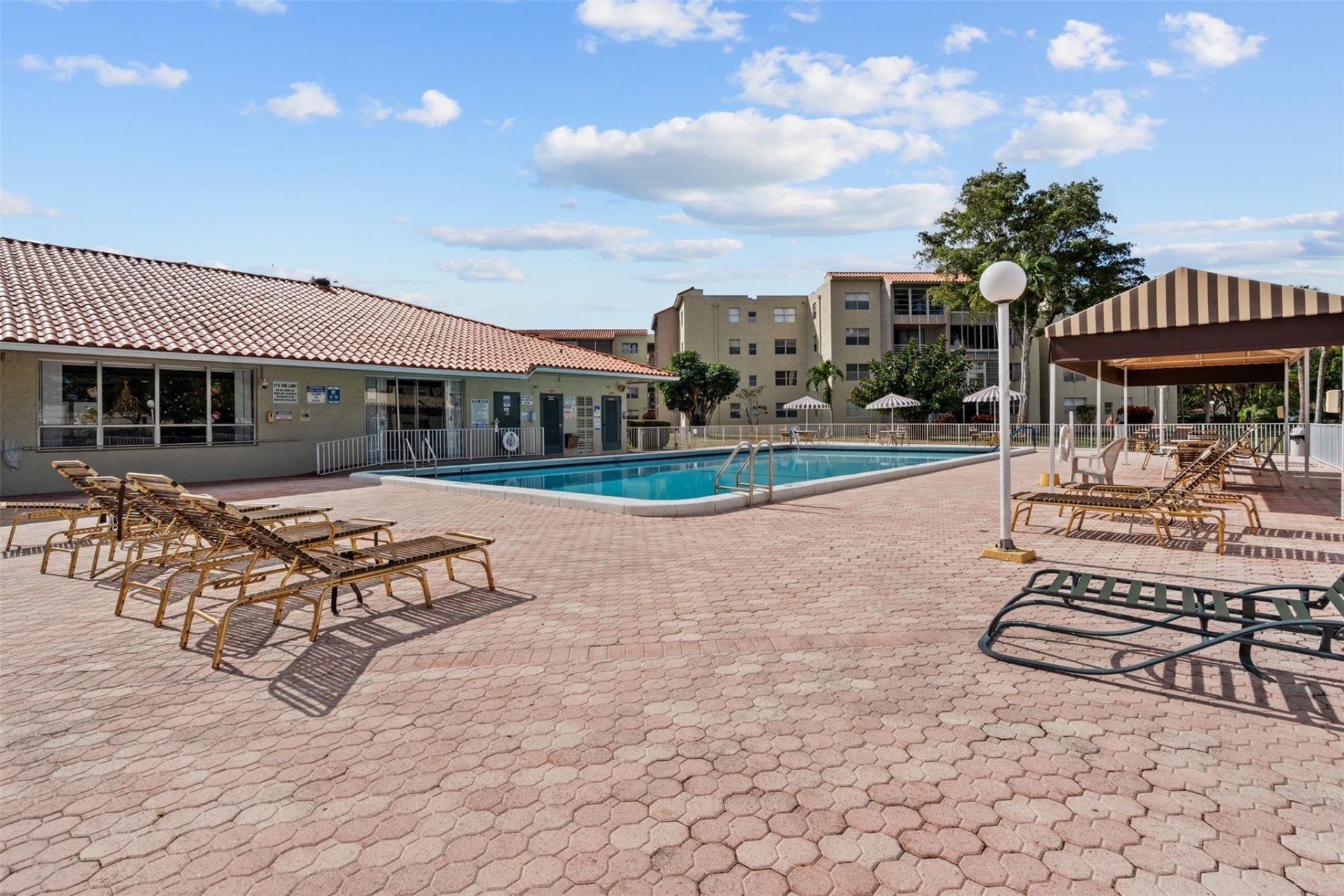 1830 N Lauderdale Avenue, Unit 4207, North Lauderdale, FL 33068 Photo