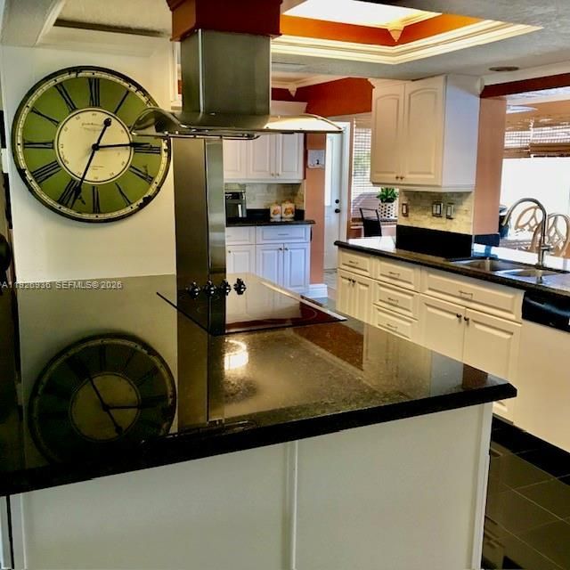 4908 NW 47th Ter, Tamarac, FL 33319 Photo