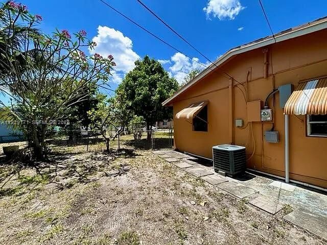 1536 NW 15th Ave, Fort Lauderdale, FL 33311 Photo