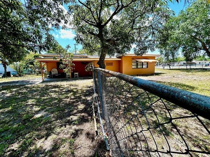 1536 NW 15th Ave, Fort Lauderdale, FL 33311 Photo