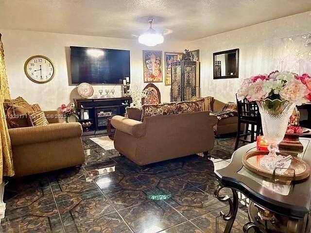 1536 NW 15th Ave, Fort Lauderdale, FL 33311 Photo