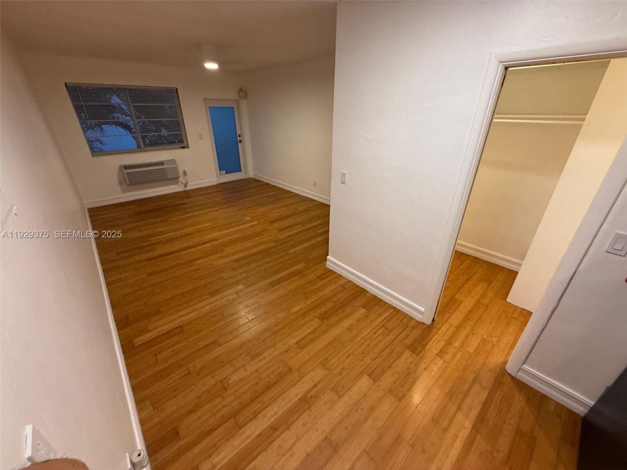 7315 Byron Ave, Unit 12, Miami Beach, FL 33141 Photo