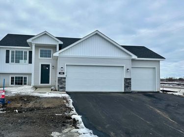 101 Robbie Lane, Howard Lake, MN 55349