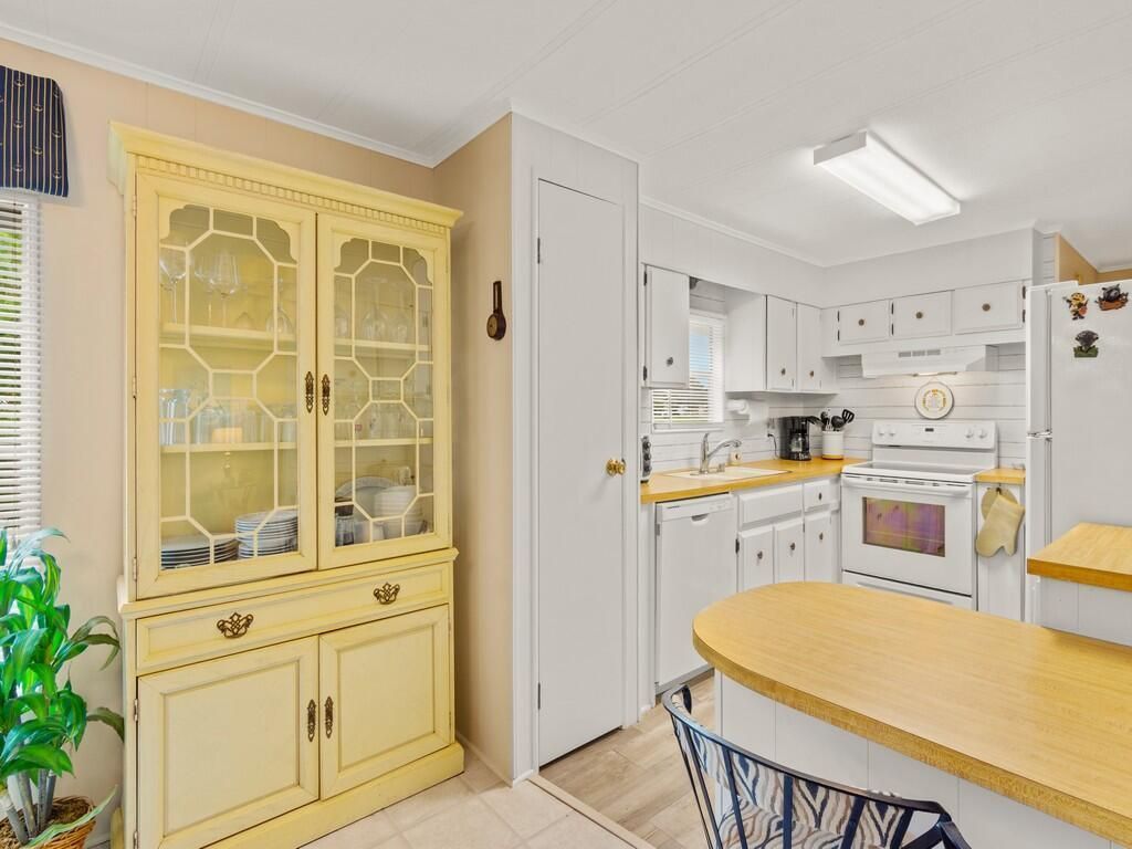 61 E Caribbean, Port Saint Lucie, FL 34952 Photo