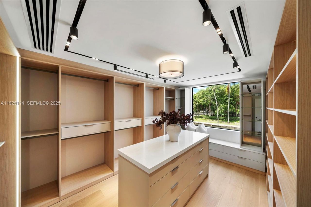 1815 Fairhaven Pl, Miami, FL 33133 Photo