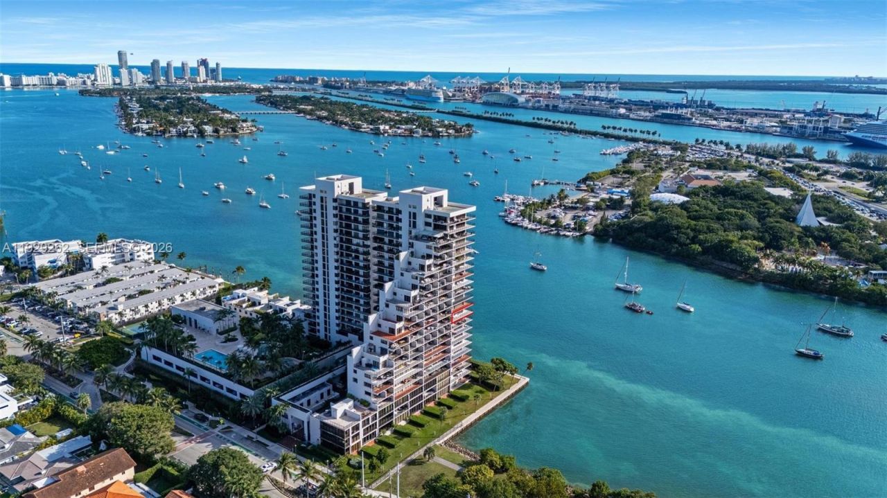 1000 Venetian Way, Unit 1004, Miami, FL 33139 Photo